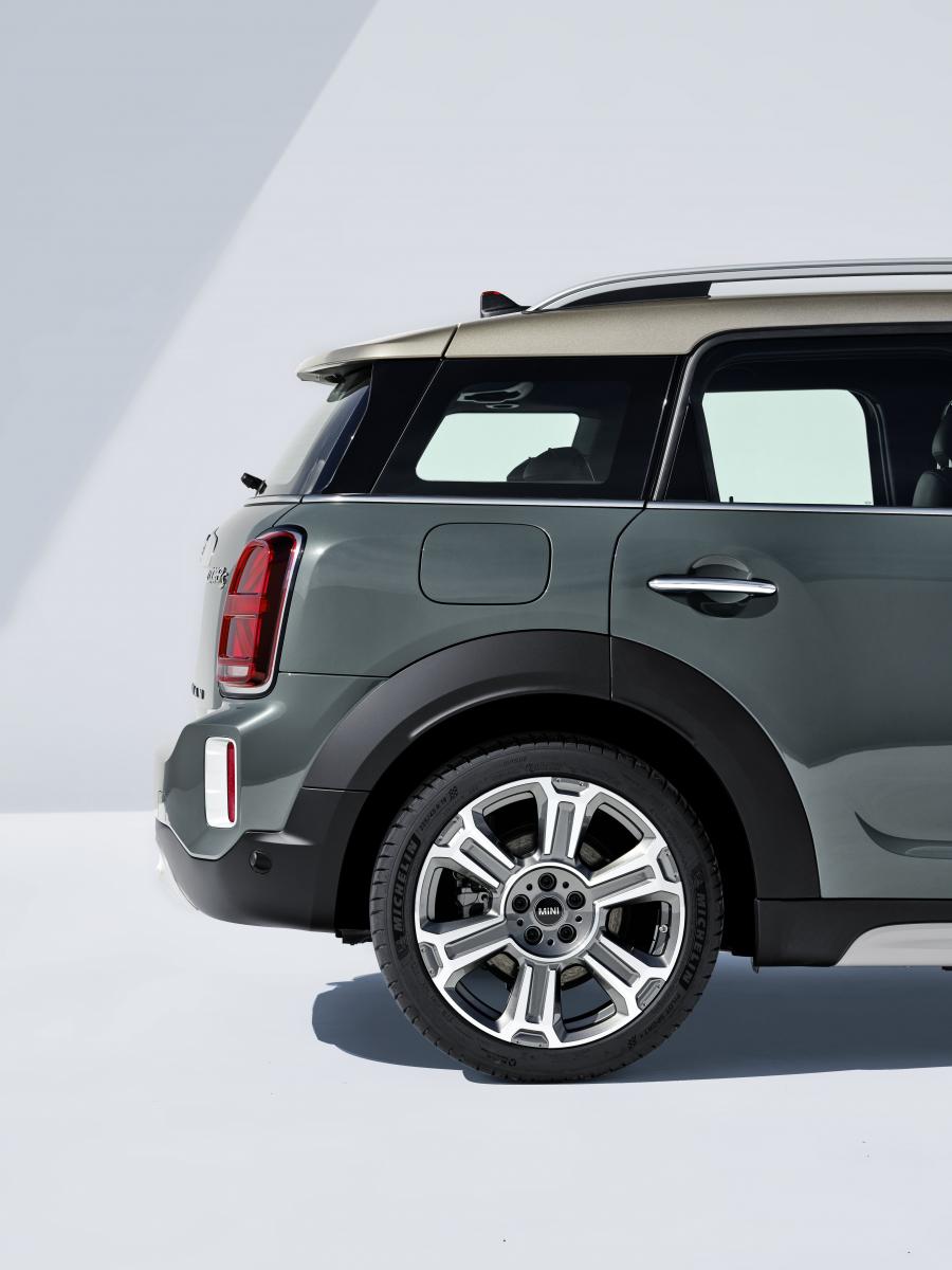 Детали экстерьера Mini Cooper SE Countryman ALL4 (F60) 2020 года  (WW) (фото 102 из 130)